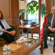 La comisaria para el Mediterráneo, Dubravka uica mantiene una reunión bilateral con el primer ministro de Líbano, Nawaf Salam, en la misión libanesa en Manhattan. ANDREA RENAULT