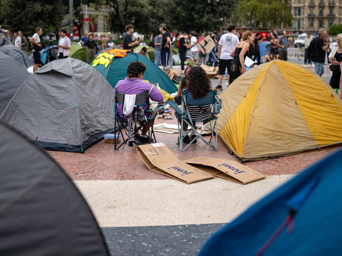 Camping for housing in Plaza Catalunya|Europa Press
