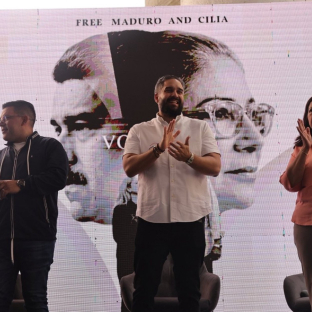Nicolás Maduro Guerra, en un acto por la liberación de su padre y de Cilia Flores NICOLÁS MADURO GUERRA Nicolás Maduro Guerra, en un acto por la liberación de su padre y de Cilia Flores NICOLÁS MADURO GUERRA