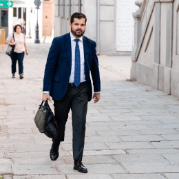 El presidente de la acusación popular de Iustitia Europa, Luis María Pardo, a su llegada al Tribunal Supremo, a 22 de abril de 2026, en Madrid (España).  Carlos Luján - Europa Press