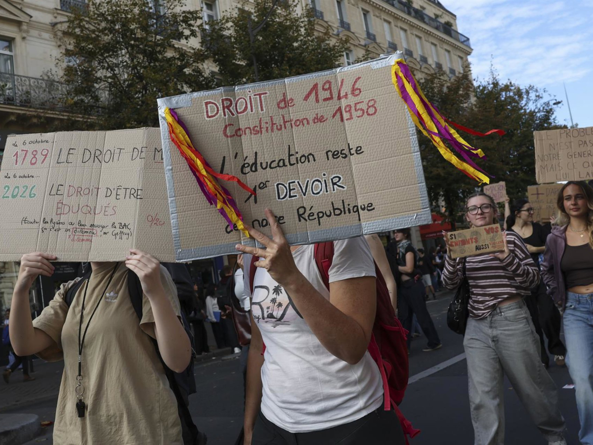Imagen de archivo de manifestaciones por la educación en Francia, a 6 de octubre de 2026 Michtof / Zuma Press / Europa Press