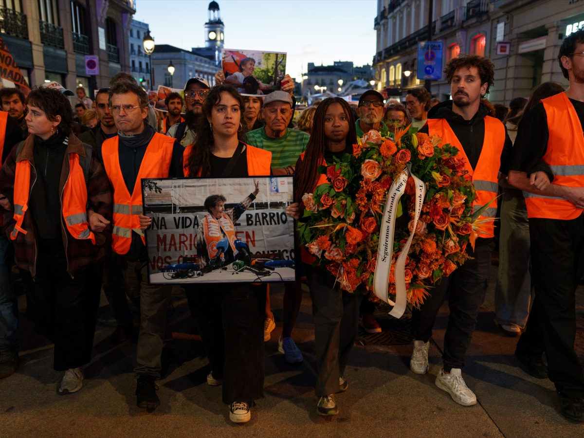 Decenas de personas durante la manifestación ‘Hasta Siempre, Maricarmen’, desde la Puerta del Sol| Europa Press Decenas de personas durante la manifestación ‘Hasta Siempre, Maricarmen’, desde la Puerta del Sol| Europa Press