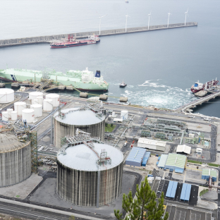 Vista de la planta regasificadora de la Bahía de Bizkaia Gas (BBG), a 10 de octubre de 2022, en Bilbao | H. Bilbao / Europa Press Vista de la planta regasificadora de la Bahía de Bizkaia Gas (BBG), a 10 de octubre de 2022, en Bilbao | H. Bilbao / Europa Press