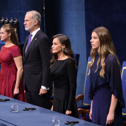 La Princesa Leonor y el Rey Felipe VI durante la entrega de los Premios Princesa de Asturias 2026 en el Teatro Campoamor, a 23 de octubre de 2026, en Oviedo (España) | Raúl Terrel