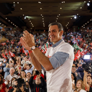 Pedro Sánchez en Granada. Europa Press