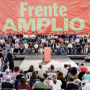 La exalcaldesa de Barcelona Ada Colau, durante el acto de presentación de su candidatura a las elecciones generales del 29N, en el Auditorio del Parque Lineal del Manzanares, a 17 de octubre de 2026, en Madrid (España). Carlos Luján - Europa Press
