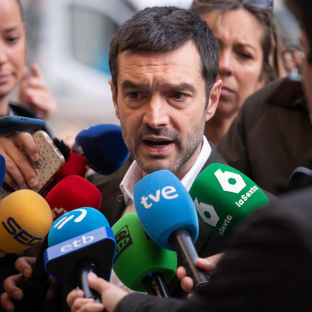 El ministro de Derechos Sociales, Consumo y Agenda 2030, Pablo Bustinduy. Fernando Sánchez - Europa Press
