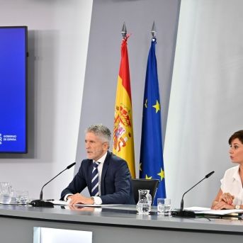 Isabel Rodríguez y Fernando Grande-Marlaska durante la rueda de prensa tras el Consejo Pool Moncloa | Jose Manuel Alvarez. La Moncloa, Madrid