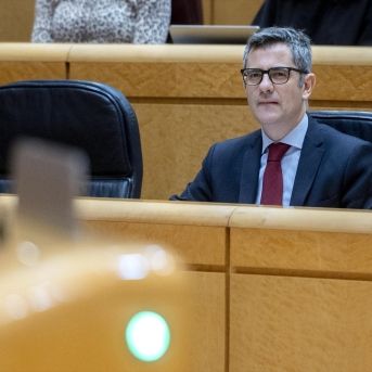 El ministro de la Presidencia, Justicia y Relaciones con las Cortes, Félix Bolaños, durante una sesión plenaria en el Senado. Fuente Alberto Ortega/ EuropaPress.
