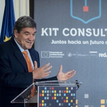 El ministro para la Transformación Digital y de la Función Pública, José Luis Escrivá, interviene durante la presentación del nuevo programa de ayudas de Red.es Kit Consulting | ALBERTO ORTEGA (EUROPA PRESS) El ministro para la Transformación Digital y de la Función Pública, José Luis Escrivá, interviene durante la presentación del nuevo programa de ayudas de Red.es Kit Consulting | ALBERTO ORTEGA (EUROPA PRESS)