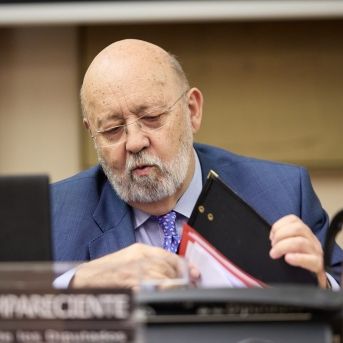 Comisión de Presupuestos en el Congreso de los Diputados Comisión de Presupuestos en el Congreso de los Diputados