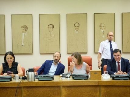 El Congreso debate hoy si cita a Sánchez por la segunda fuga de Puigdemont