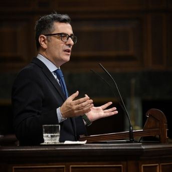 El ministro de la Presidencia, Justicia y Relaciones con las Cortes, Félix Bolaños, interviene durante un pleno en el Congreso de los Diputados, a 19 de diciembre de 2024, en Madrid (España) | FERNANDO SÁNCHEZ (EUROPA PRESS). El ministro de la Presidencia, Justicia y Relaciones con las Cortes, Félix Bolaños, interviene durante un pleno en el Congreso de los Diputados, a 19 de diciembre de 2024, en Madrid (España) | FERNANDO SÁNCHEZ (EUROPA PRESS).