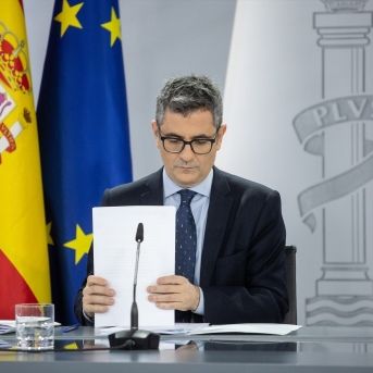 El ministro de la Presidencia, Justicia y Relaciones con las Cortes, Félix Bolaños, durante una rueda de prensa tras el Consejo de Ministros | ALEJANDRO MARTÍNEZ (EUROPA PRESS). El ministro de la Presidencia, Justicia y Relaciones con las Cortes, Félix Bolaños, durante una rueda de prensa tras el Consejo de Ministros | ALEJANDRO MARTÍNEZ (EUROPA PRESS).