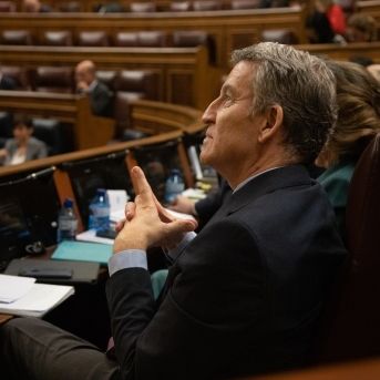 El presidente del PP, Alberto Núñez Feijóo, durante una sesión de control, Congreso de los Diputados | CANDELA ORDÓNEZ (EUROPAPRESS).