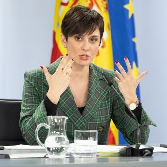 Imagen de archivo de la ministra de Vivienda y Agenda Urbana, Isabel Rodríguez, durante una rueda de prensa posterior a la reunión del Consejo de Ministros | Eduardo Parra (Europa Press).