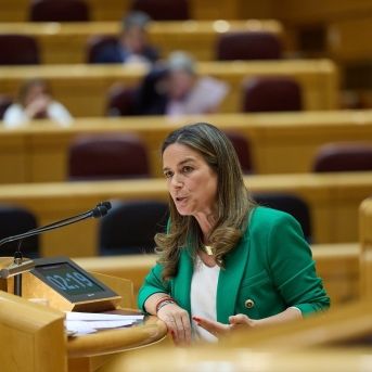 Imagen de archivo de la senadora del PP, María José Pardo Pumar, durante una sesión plenaria en el Senado | Jesús Hellín (Europa Press).