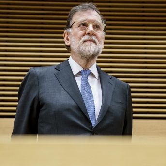 POL-AMP.-Rajoy cree que «las primarias van contra el escalafón» y generan división y apuesta por el modelo de compromisarios