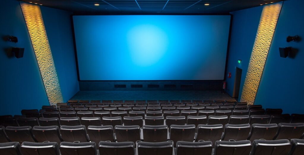 Imagen de una sala de cine. Fuente Pixabay.jpg