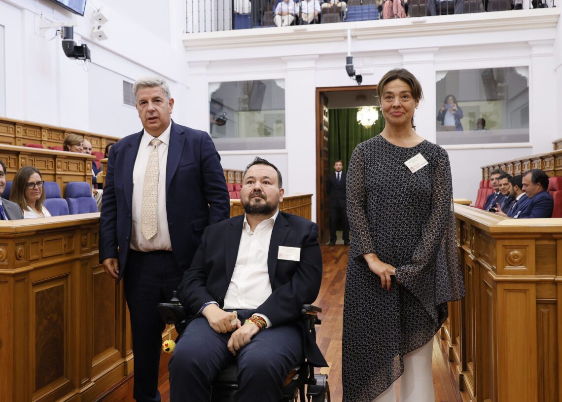 De izquierda a derecha, Miguel Ángel de la Rosa, Juan Ramón Amores y Pilar Zamora, proclamados senadores por designación de Castilla-La Mancha, en el pleno extraordinario del 31 de agosto | CORTES CLM