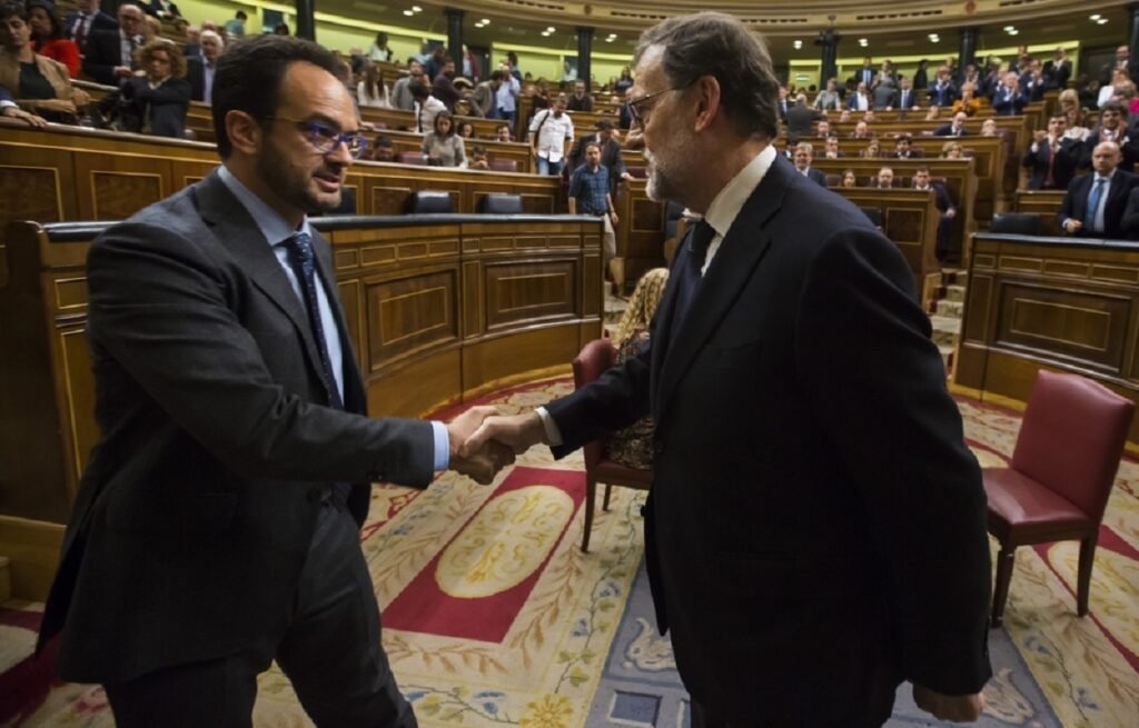 Hasta la fecha, ha habido 16 debates de investidura. El de Feijóo será el 17 y podría sumarse a las tres fallidas, dos de Sánchez y una de Rajoy