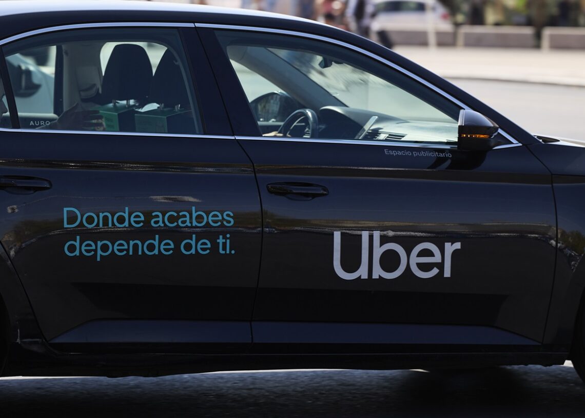 Imagen de archivo de un vehículo de Uber. Fuente Jesús Hellín/ Europa Press.