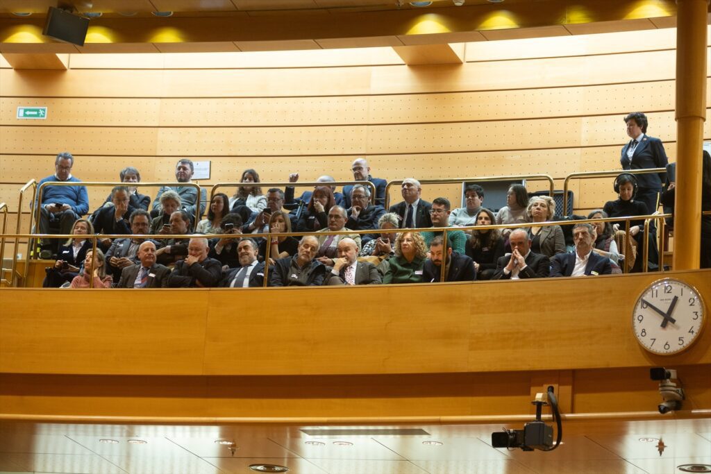 Representantes de distintos colectivos de personas con discapacidad durante la sesión extraordinaria del Congreso, en el Palacio del Senado, a 18 de enero de 2024, en Madrid (España). Fuente Eduardo Parra/ EuropaPress.