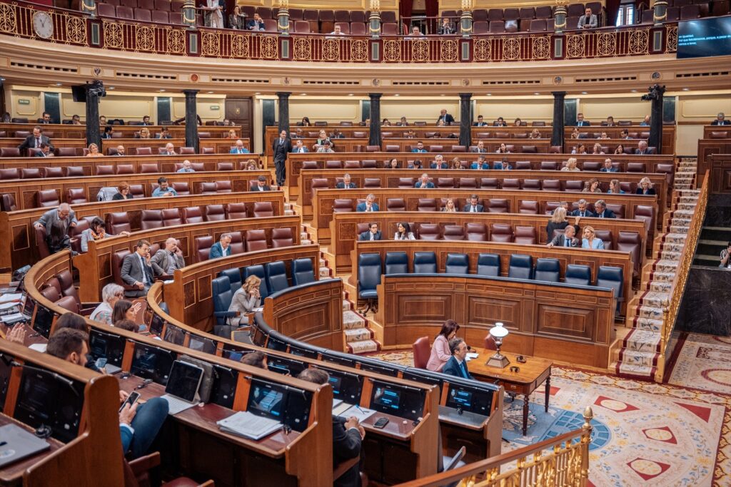 El Hemiciclo durante una sesión plenaria en el Congreso de los Diputados