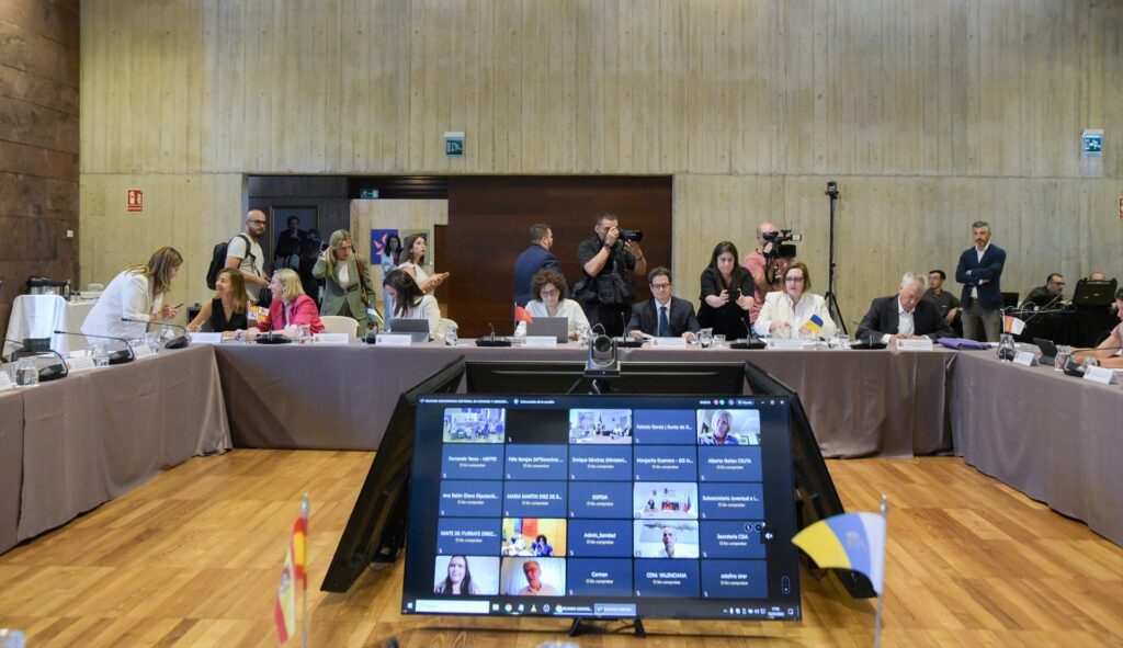 Vista general de la reunión de la Conferencia Sectorial de Infancia y Adolescencia | EUROPA PRESS CANARIAS.