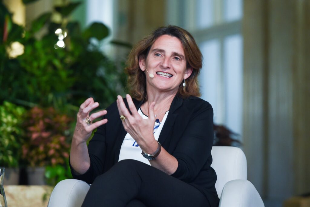 Imagen de archivo de la vicepresidenta tercera y ministra para la Transición Ecológica y el Reto Demográfico, Teresa Ribera | GUSTAVO VALIENTE (EUROPA PRESS).