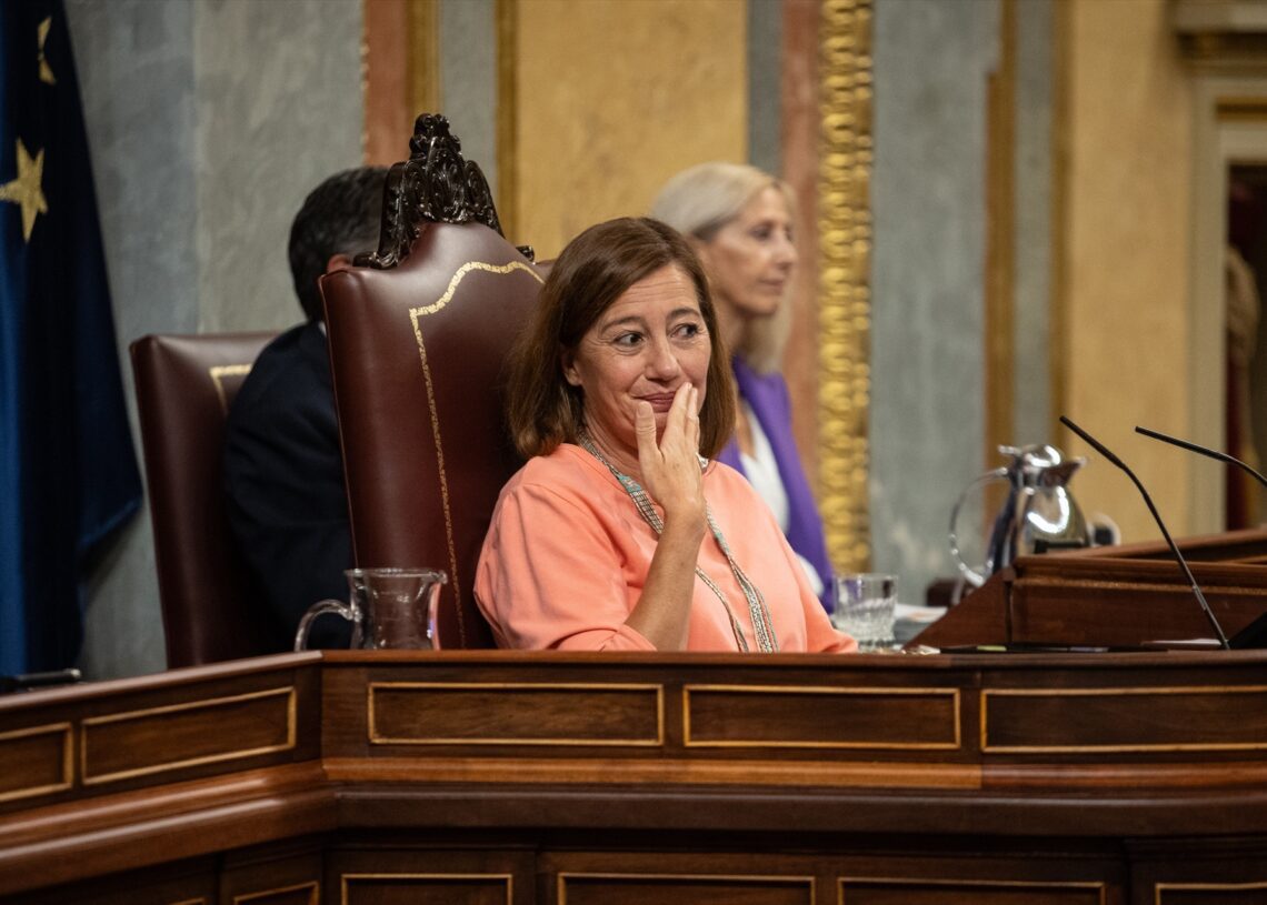 La presidenta del Congreso, Francina Armengol, durante la sesión de control al Gobierno, en el Congreso de los Diputados.

Alejandro Martínez Vélez / Europa Press