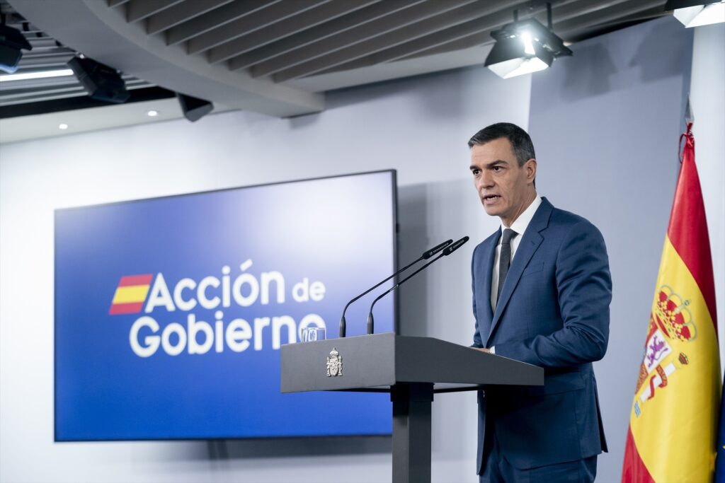 El presidente del Gobierno, Pedro Sánchez, durante una rueda de prensa, posterior al Consejo de Ministros | A. PÉREZ MECA (EUROPA PRESS).