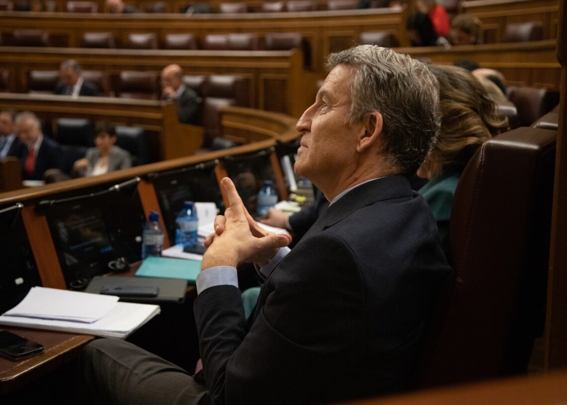El presidente del PP, Alberto Núñez Feijóo, durante una sesión de control, Congreso de los Diputados | CANDELA ORDÓNEZ (EUROPAPRESS).