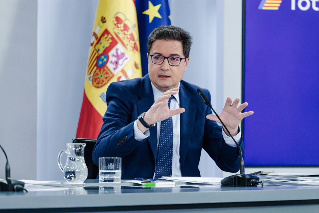 El ministro para la Transformación Digital y de la Función Pública, Óscar López, interviene durante una rueda de prensa posterior a la reunión del Consejo de Ministros | Carlos Luján (Europa Press).