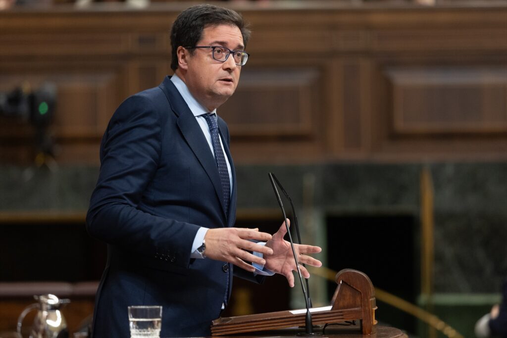 El PP ha manifestado su voluntad de regular la labor de los grupos de interés, pero “en aras de una verdadera transparencia”