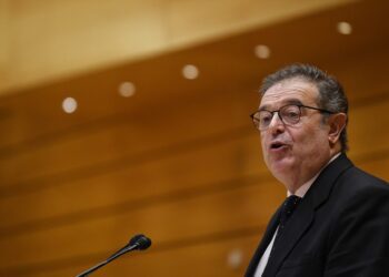 (Foto de ARCHIVO)
El senador del PP, Gerardo Camps, durante una sesión de control, en el Senado | FERNANDO SÁNCHEZ
