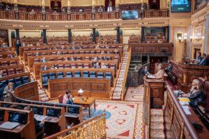 Los socios piden al PSOE que la regulación de lobbies incluya a patronales y cerque las puertas giratorias