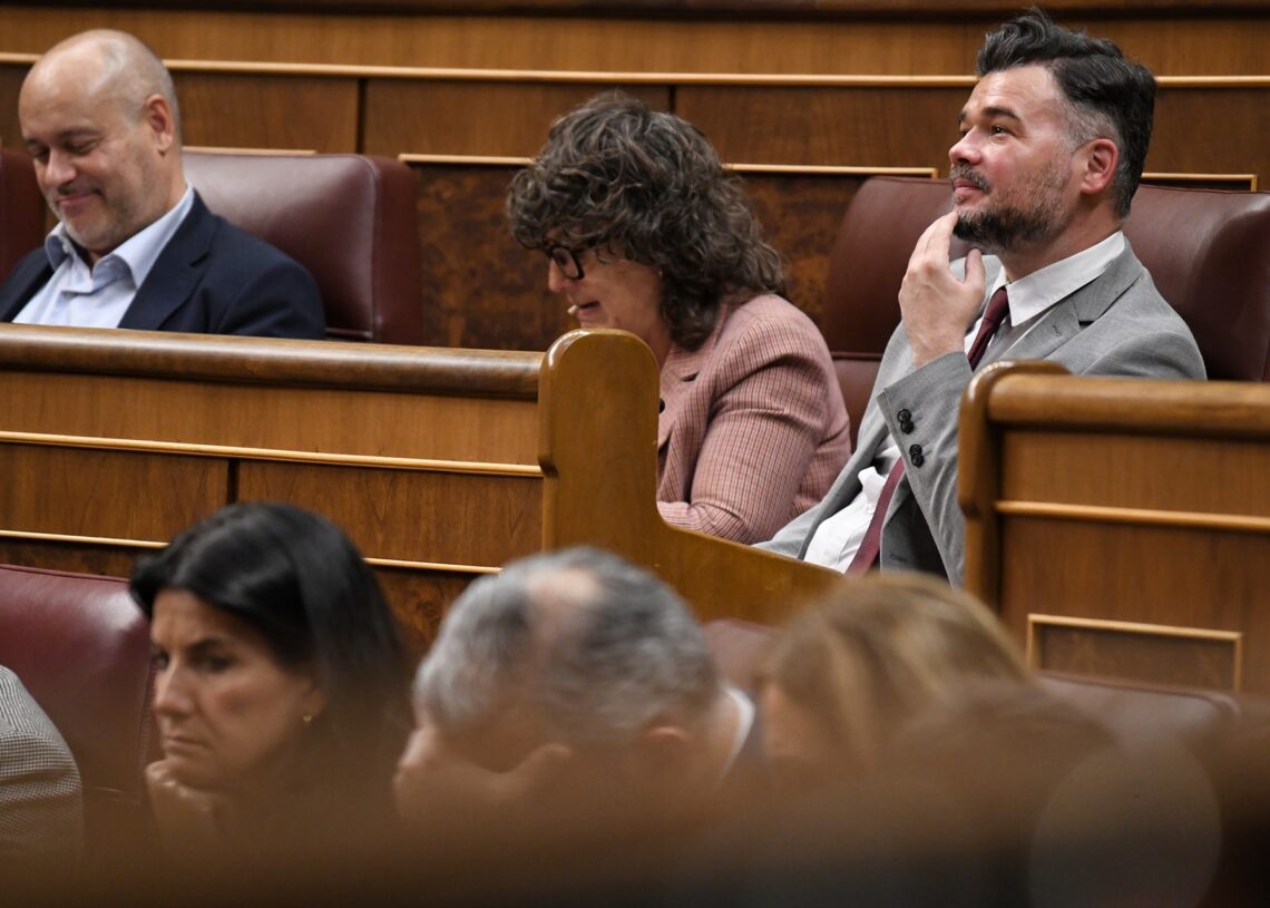El portavoz de ERC en el Congreso, Gabriel Rufián, durante una sesión plenaria en el Congreso de los Diputados | Fernando Sánchez (Europa Press).