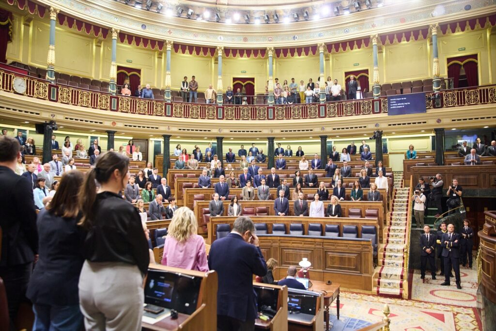 Imagen de archivo del hemiciclo durante una sesión plenaria | Jesús Hellín (Europa Press).