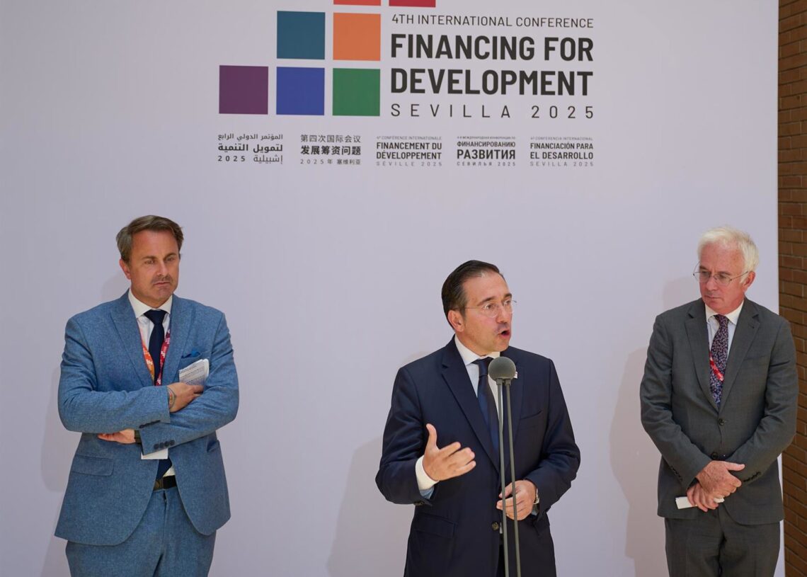 El ministro de Asuntos Exteriores, Unión Europea y Cooperación, José Manuel Albares, en la Conferencia Internacional sobre la Financiación para el Desarrollo de Sevilla.PEPE MENDEZ / WWW.NOLSOM.COM/MINISTERIO DE EXTERIO
