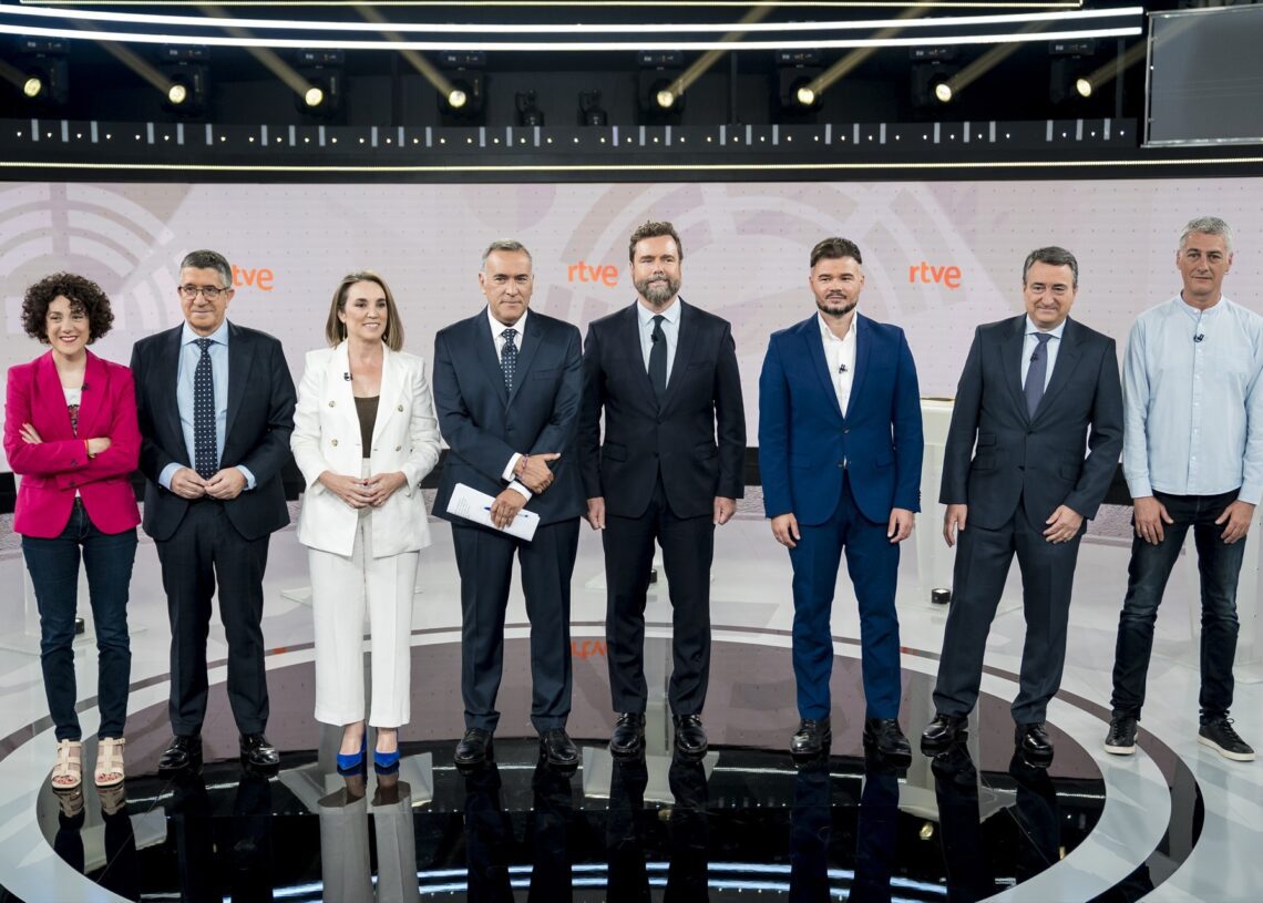 Foto de archivo de los portavoces de las formaciones con grupo parlamentario propio en la XIV Legislatura (2020-23) del Congreso, en uno de los debates electorales celebrados en RTVE con motivo de las elecciones generales del 23 de julio de 2023 | A. PÉREZ MECA (EUROPA PRESS)