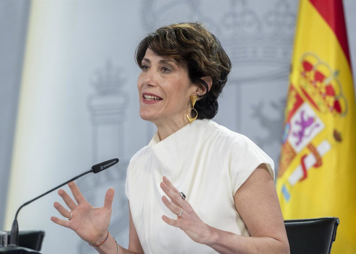 Archivo - La ministra de Inclusión, Seguridad Social y Migraciones, Elma SaizAlberto Ortega - Europa Press - Archivo