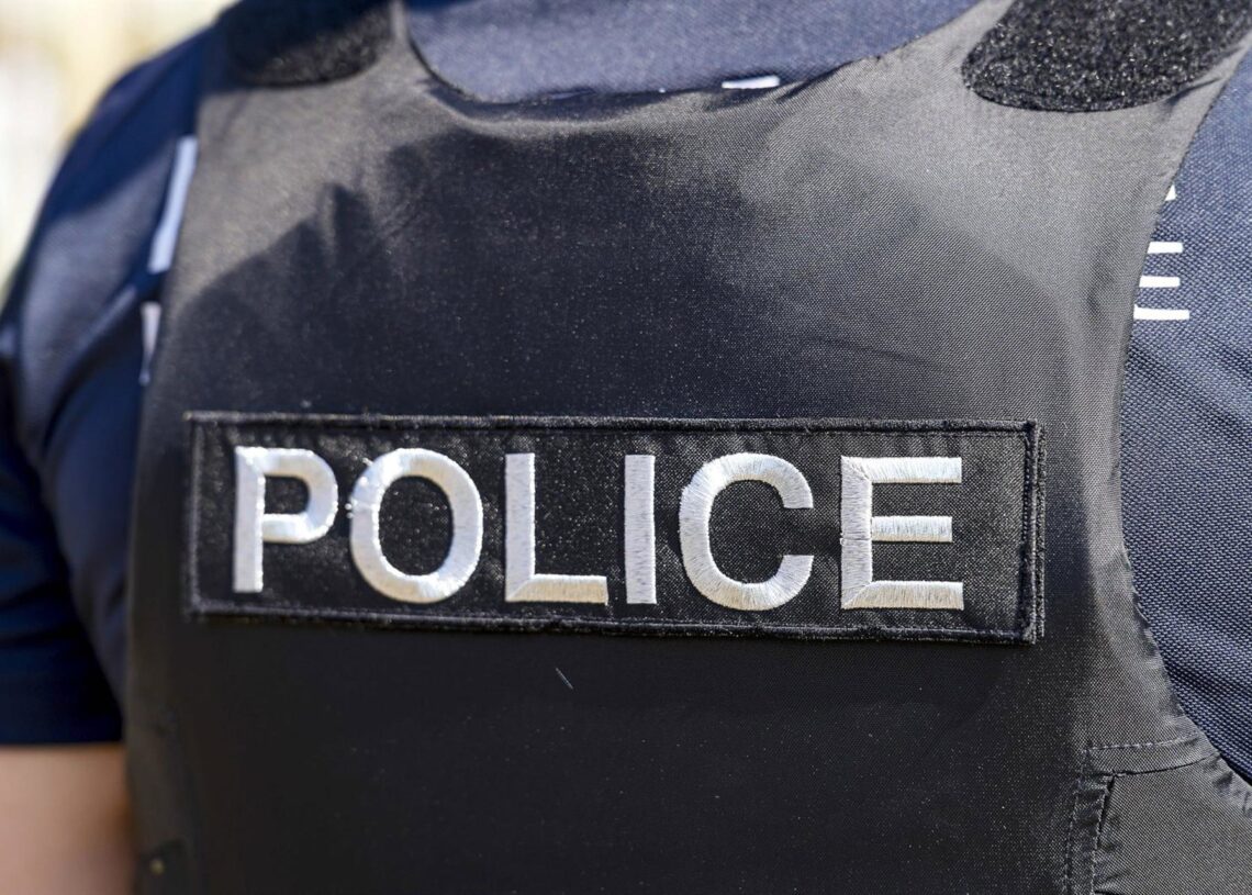 Un miembro de la Policía Nacional francesa con un chaleco antibalasEuropa Press/Contacto/Sandrine Thesillat