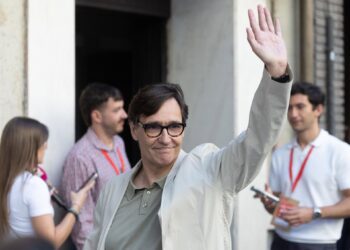 El presidente de la Generalitat de Catalunya, Salvador Illa, a su llegada a la reunión del Comité Federal del PSOE, en la sede federal del partido, a 5 de julio de 2025, en Madrid (España).Eduardo Parra - Europa Press