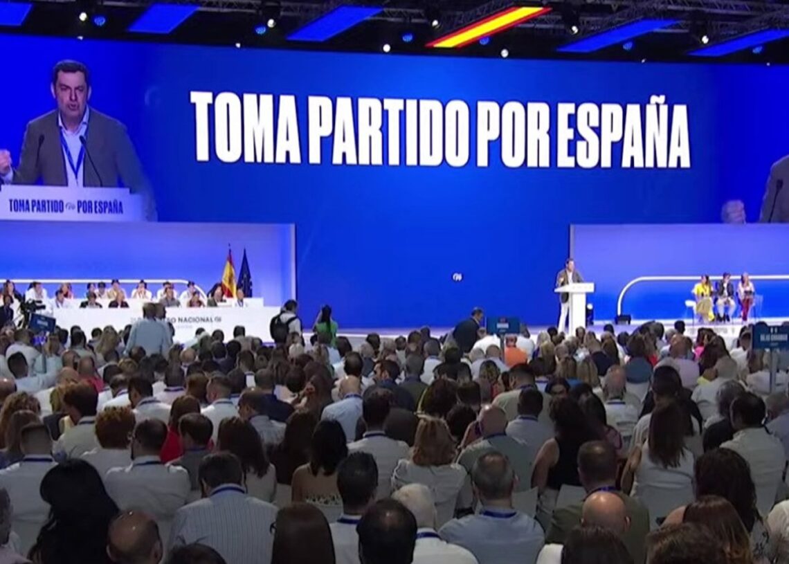 El presidente del PP-A, Juanma Moreno, interviene en el XXI Congreso nacional del PP que se celebra en Madrid.EUROPA PRESS