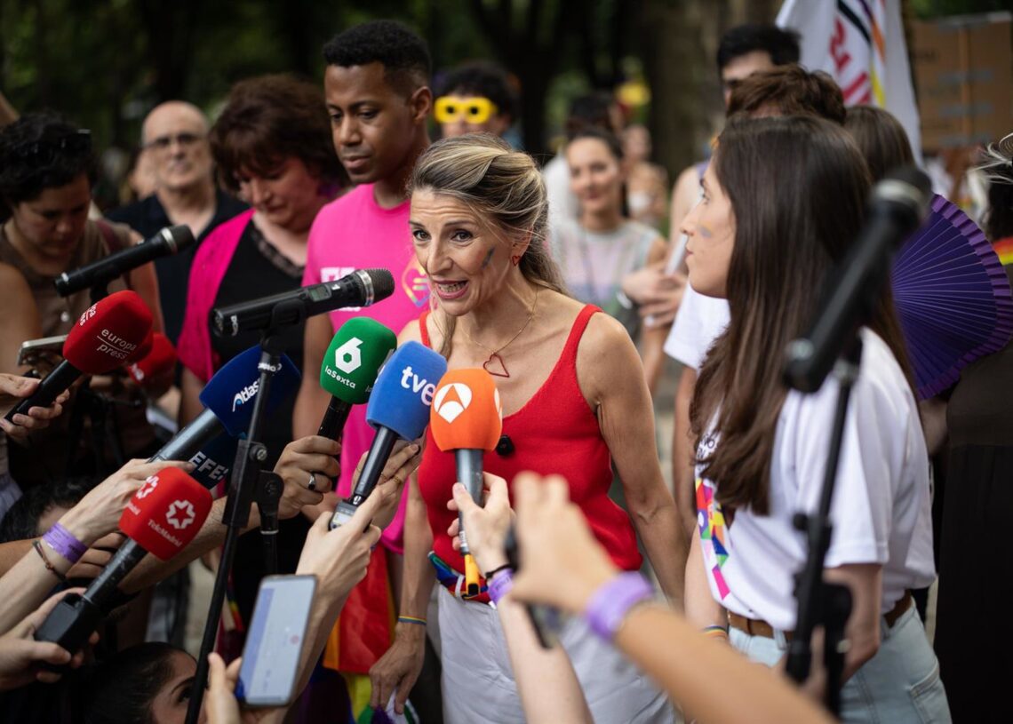La vicepresidenta segunda del gobierno y ministra de Trabajo, Yolanda Díaz, durante la manifestación estatal del Orgullo LGTBI+ 2025, a 5 de julio de 2025, en Madrid (España).Alejandro Martínez Vélez - Europa Press