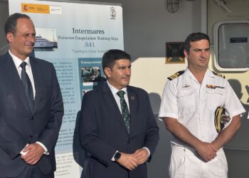 El delegado del Gobierno en Galicia, Pedro Blanco, inaugura un curso en el Buque IntermaresDELEGACIÓN DEL GOBIERNO EN GALICIA