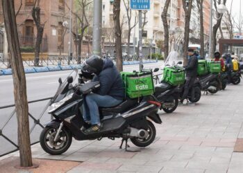 Archivo - Un repartidor de la empresa Uber EatsJoaquin Corchero - Europa Press - Archivo