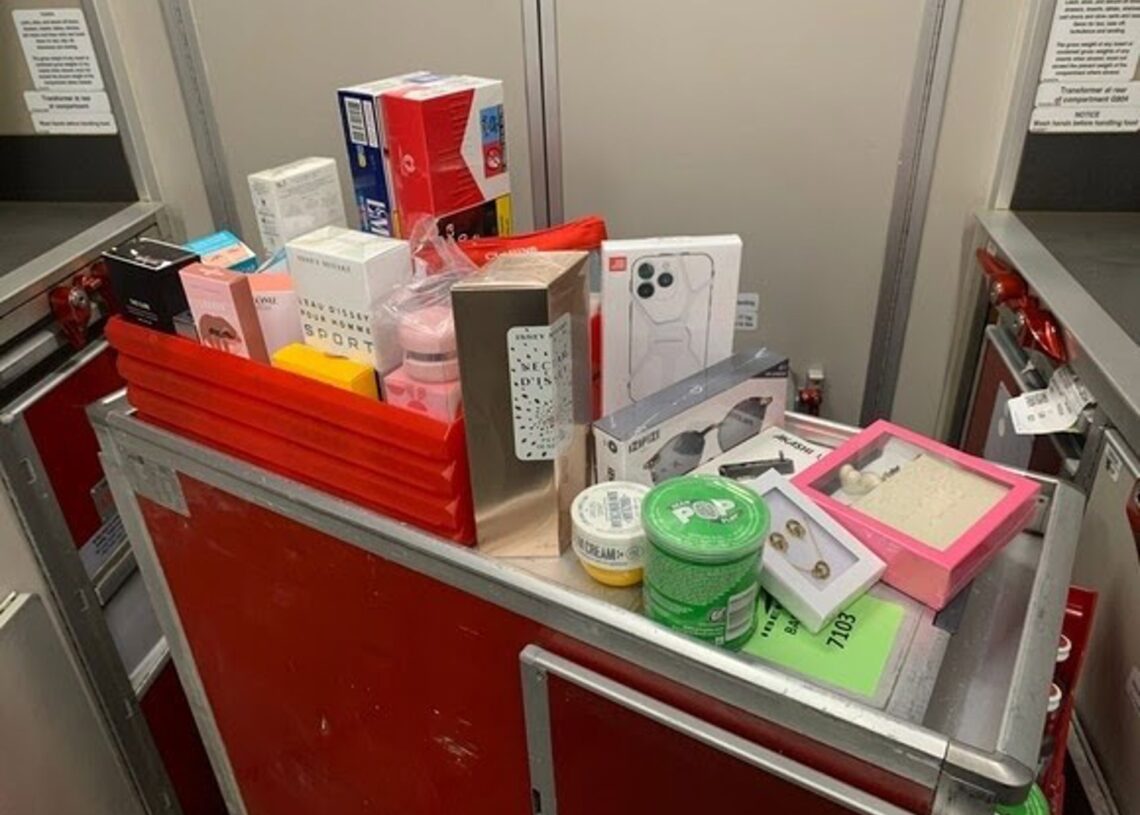 Tienda a bordo de Iberia.IBERIA