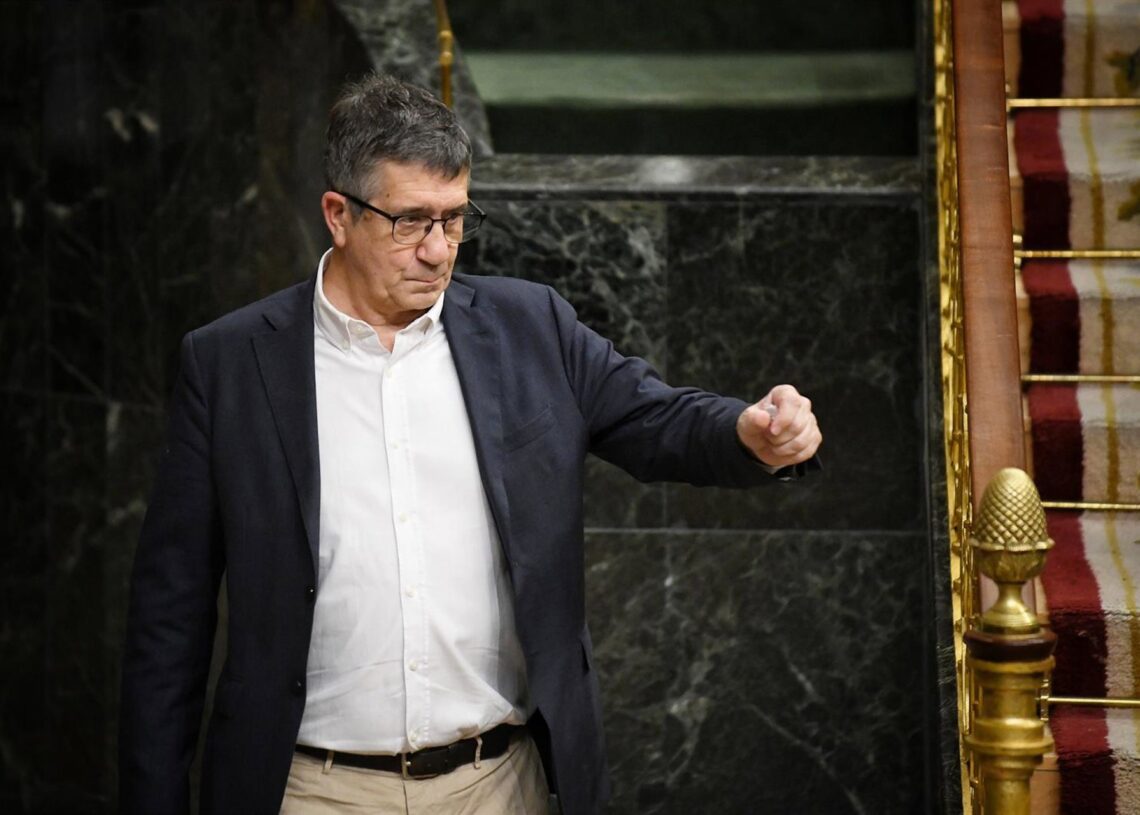 El portavoz del PSOE en el Congreso, Patxi López, durante una sesión plenaria en el Congreso de los Diputados, a 24 de junio de 2025, en Madrid (España)..Fernando Sánchez - Europa Press
